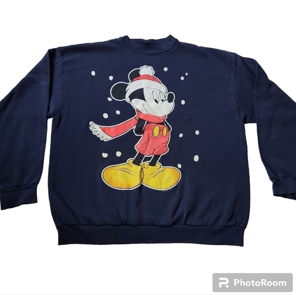 Vintage Disney Mickey Mouse Winter Snow Graphic Crewneck